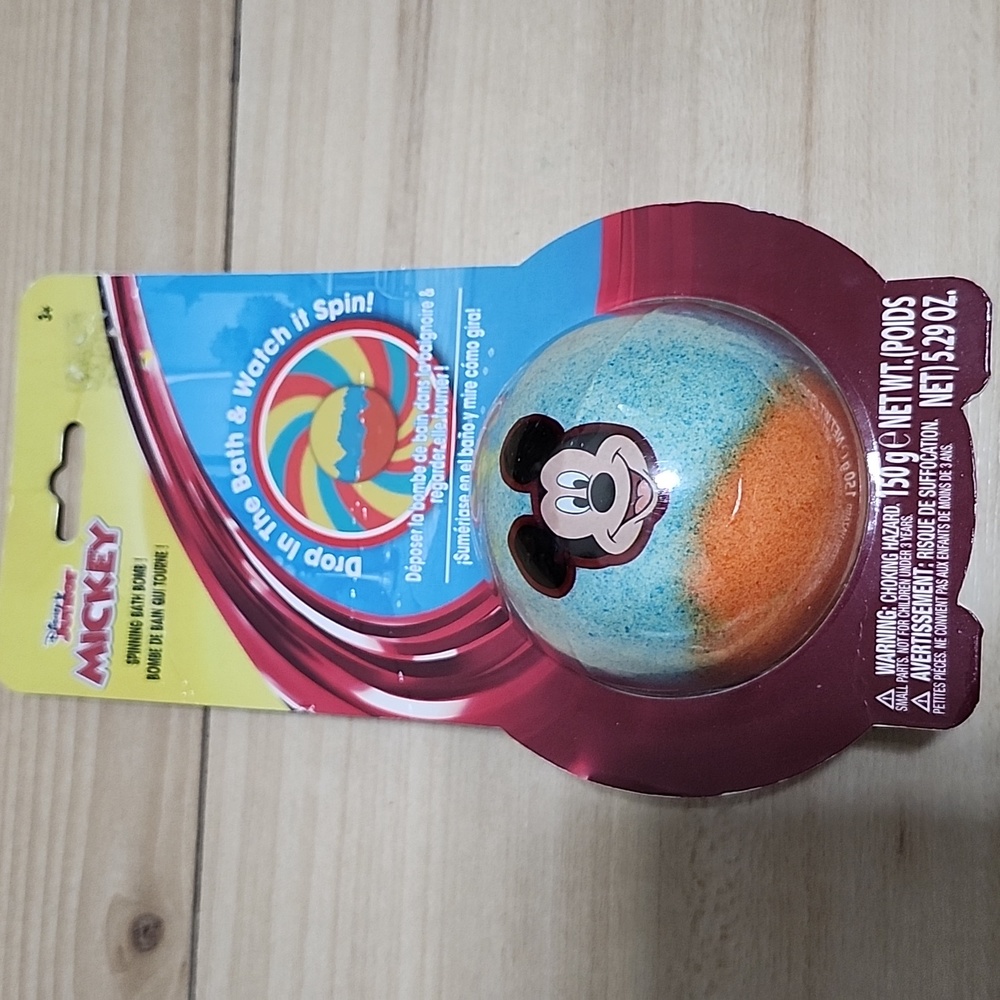 Mickey spinning bath bomb new